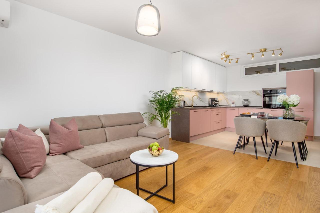 Seaview Apartment „Megan“ With Sunny Terrace Kastav Exterior foto